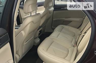 Седан Lincoln MKZ 2013 в 