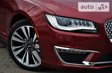 Седан Lincoln MKZ 2016 в Киеве