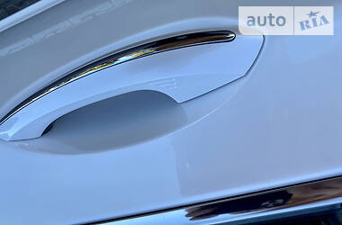 Седан Lincoln MKZ 2013 в 