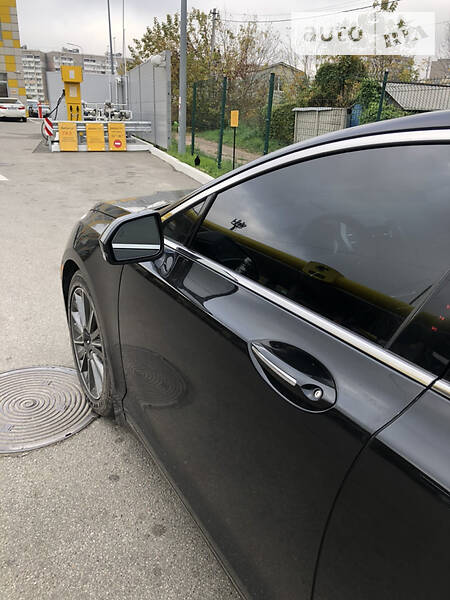 Седан Lincoln MKZ 2015 в Львове
