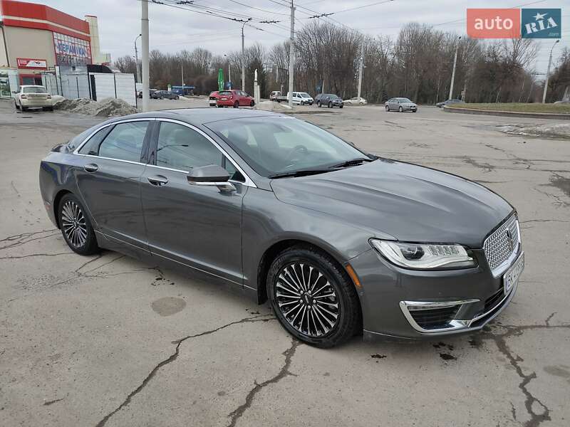 Седан Lincoln MKZ 2017 в 