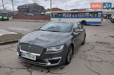 Седан Lincoln MKZ 2017 в 
