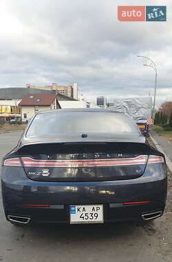 Седан Lincoln MKZ 2013 в Черновцах