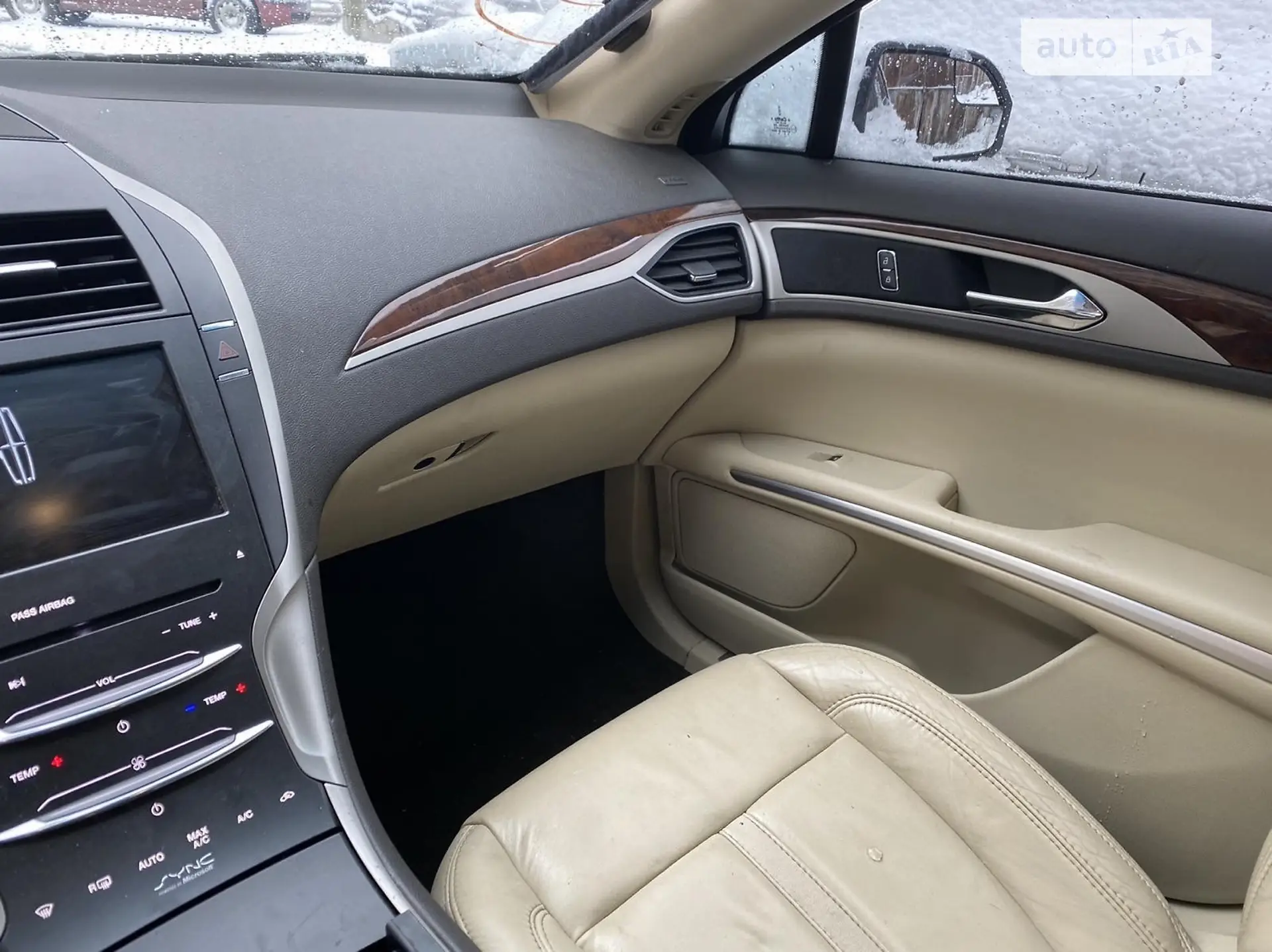 2013 Lincoln MKZ - мініатюра 26