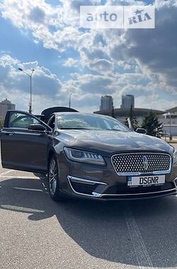 Седан Lincoln MKZ 2018 в Києві