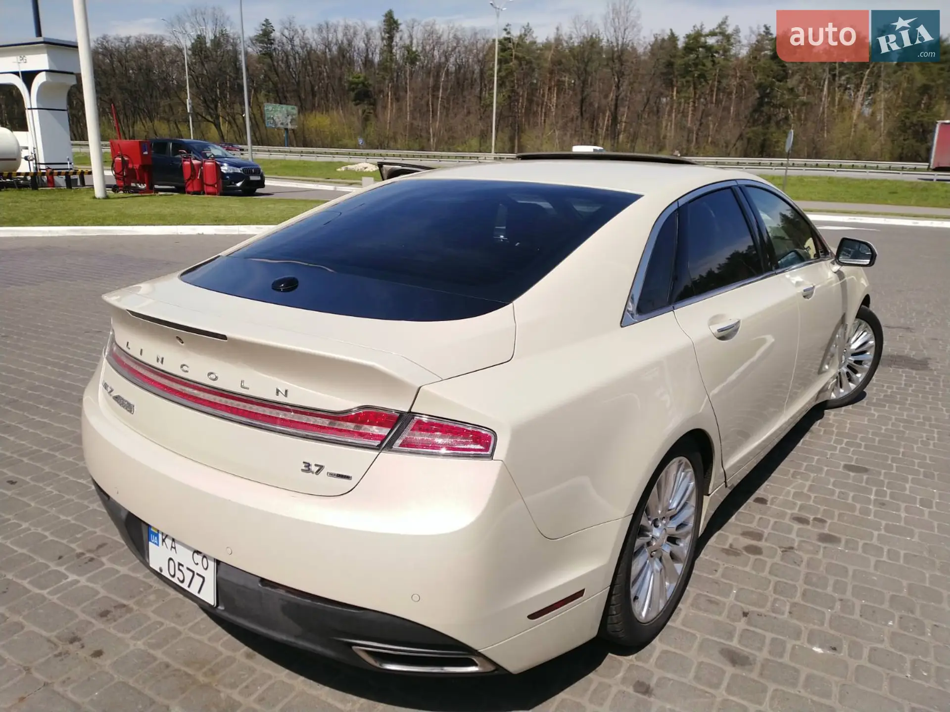 2015 Lincoln MKZ - мініатюра 18