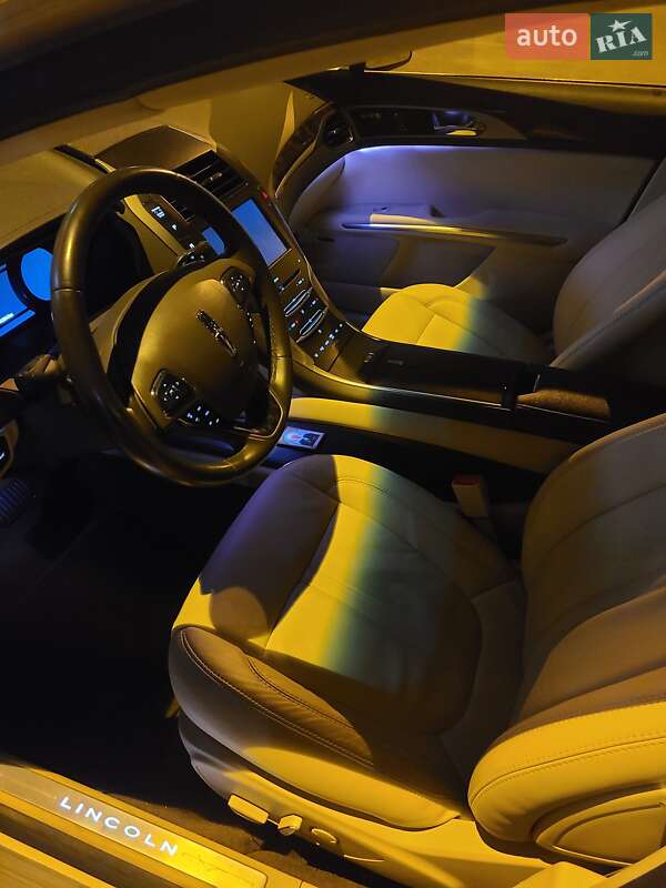 Седан Lincoln MKZ 2015 в Києві