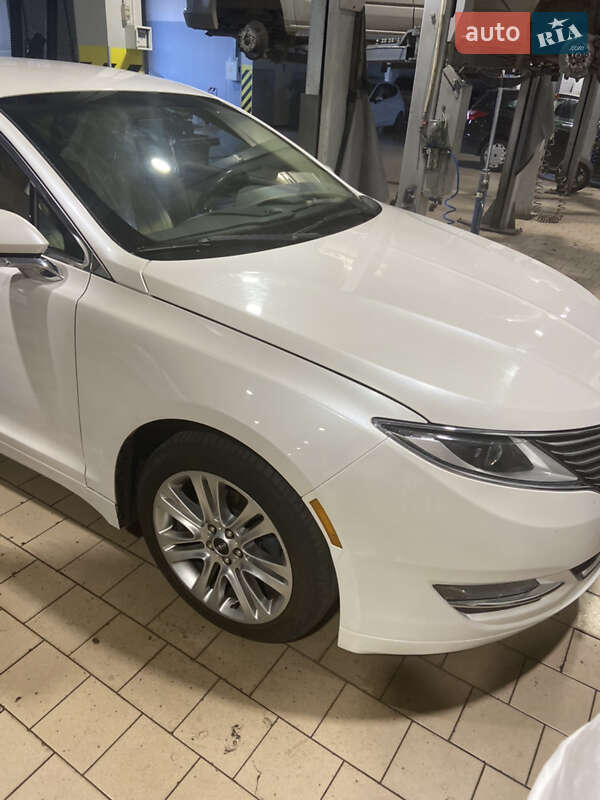 Седан Lincoln MKZ 2014 в Києві