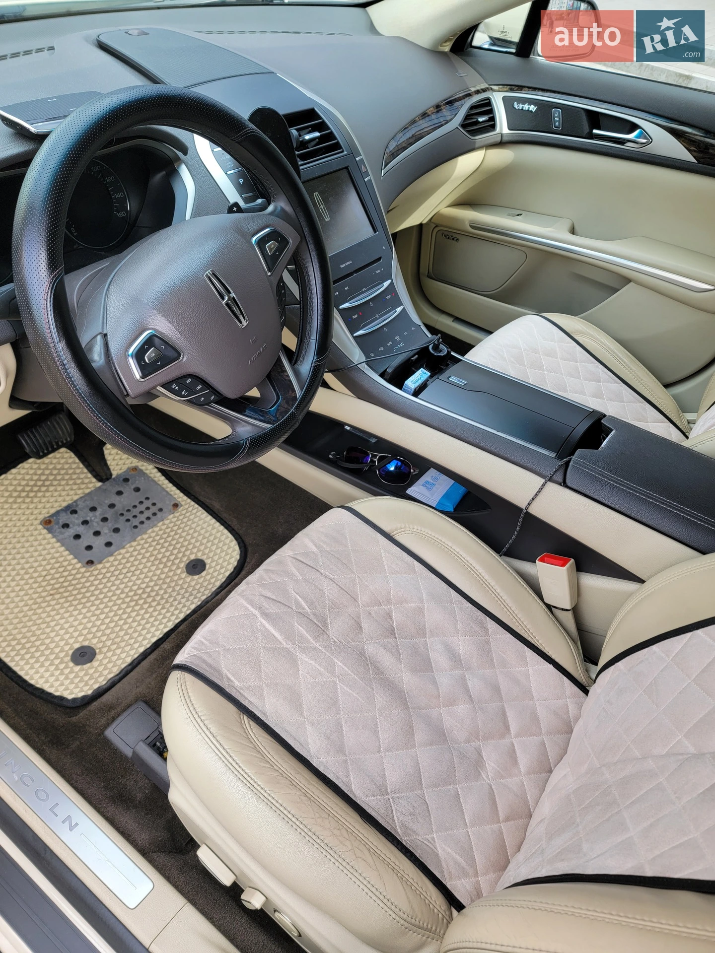 2015 Lincoln MKZ - мініатюра 31