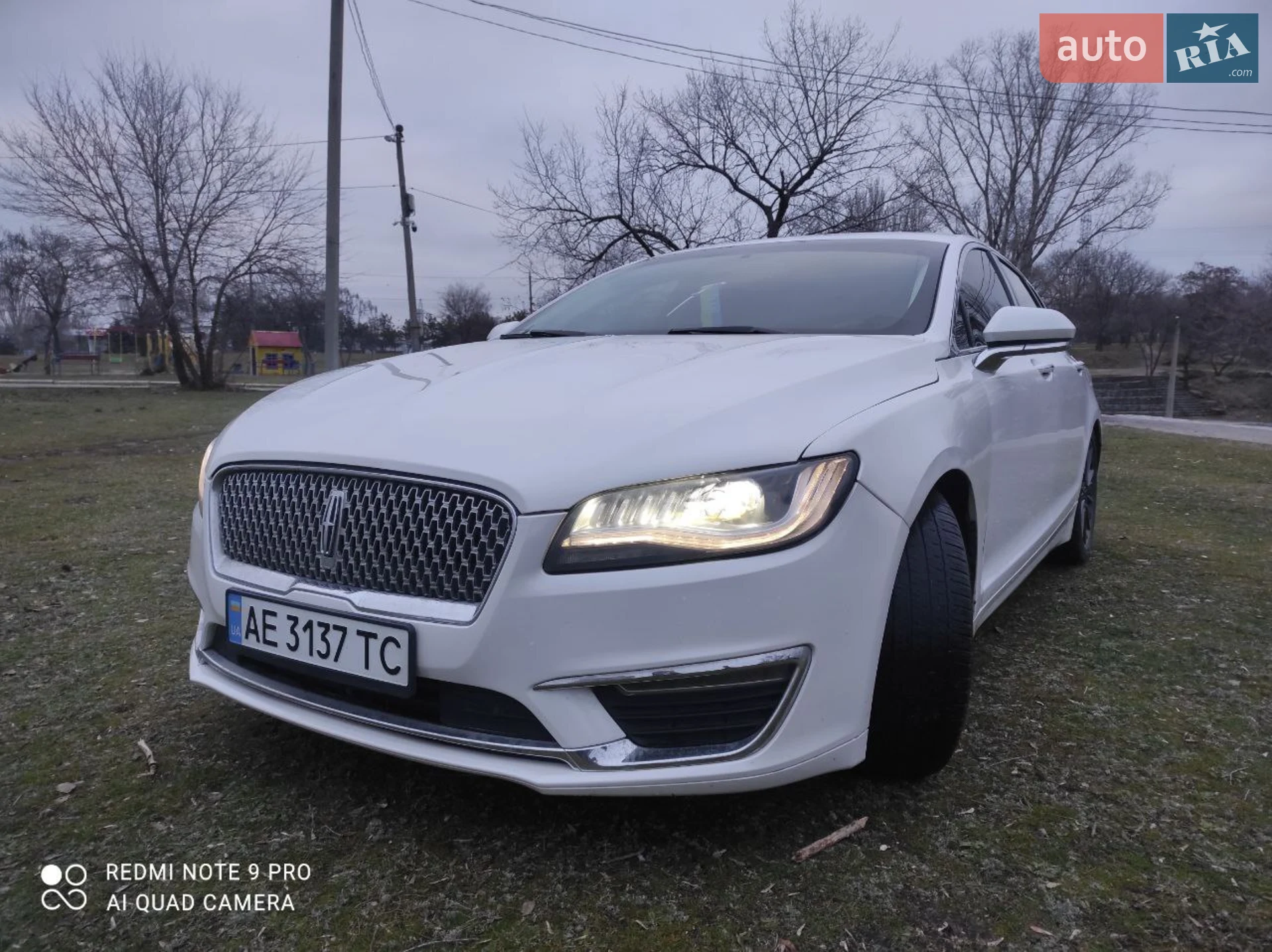 2016 Lincoln MKZ - мініатюра 9