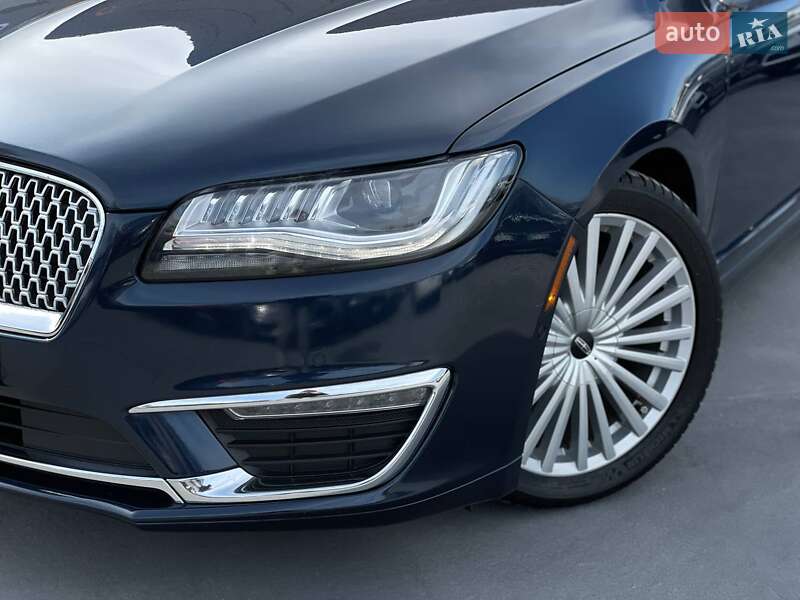 Седан Lincoln MKZ 2016 в Ровно