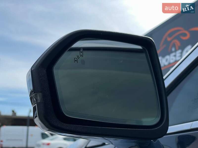 Седан Lincoln MKZ 2016 в Ровно