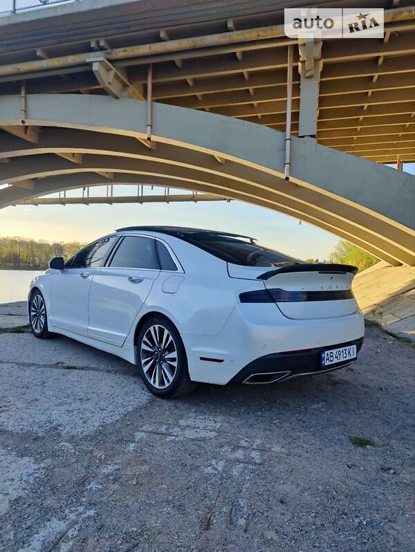 Седан Lincoln MKZ 2016 в Виннице
