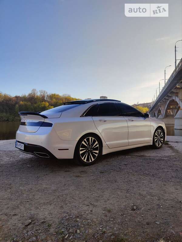 Седан Lincoln MKZ 2016 в Виннице