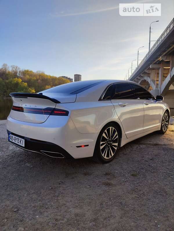 Седан Lincoln MKZ 2016 в Виннице