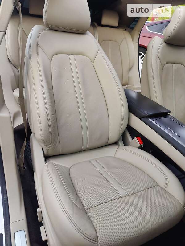 Седан Lincoln MKZ 2016 в Виннице