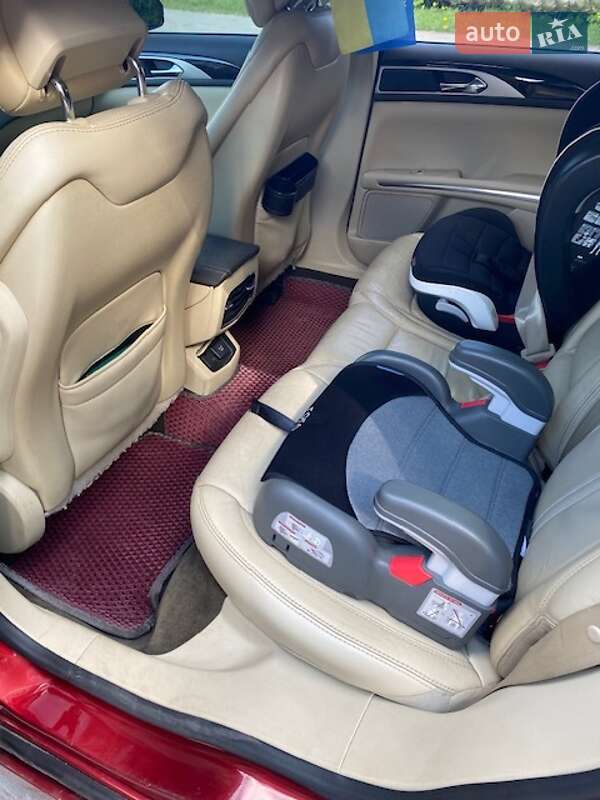 Седан Lincoln MKZ 2013 в Сумах