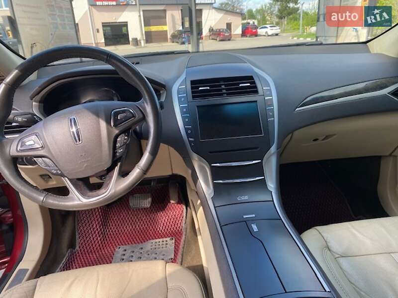 Седан Lincoln MKZ 2013 в Сумах