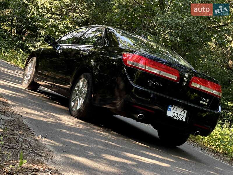 Седан Lincoln MKZ 2011 в Києві