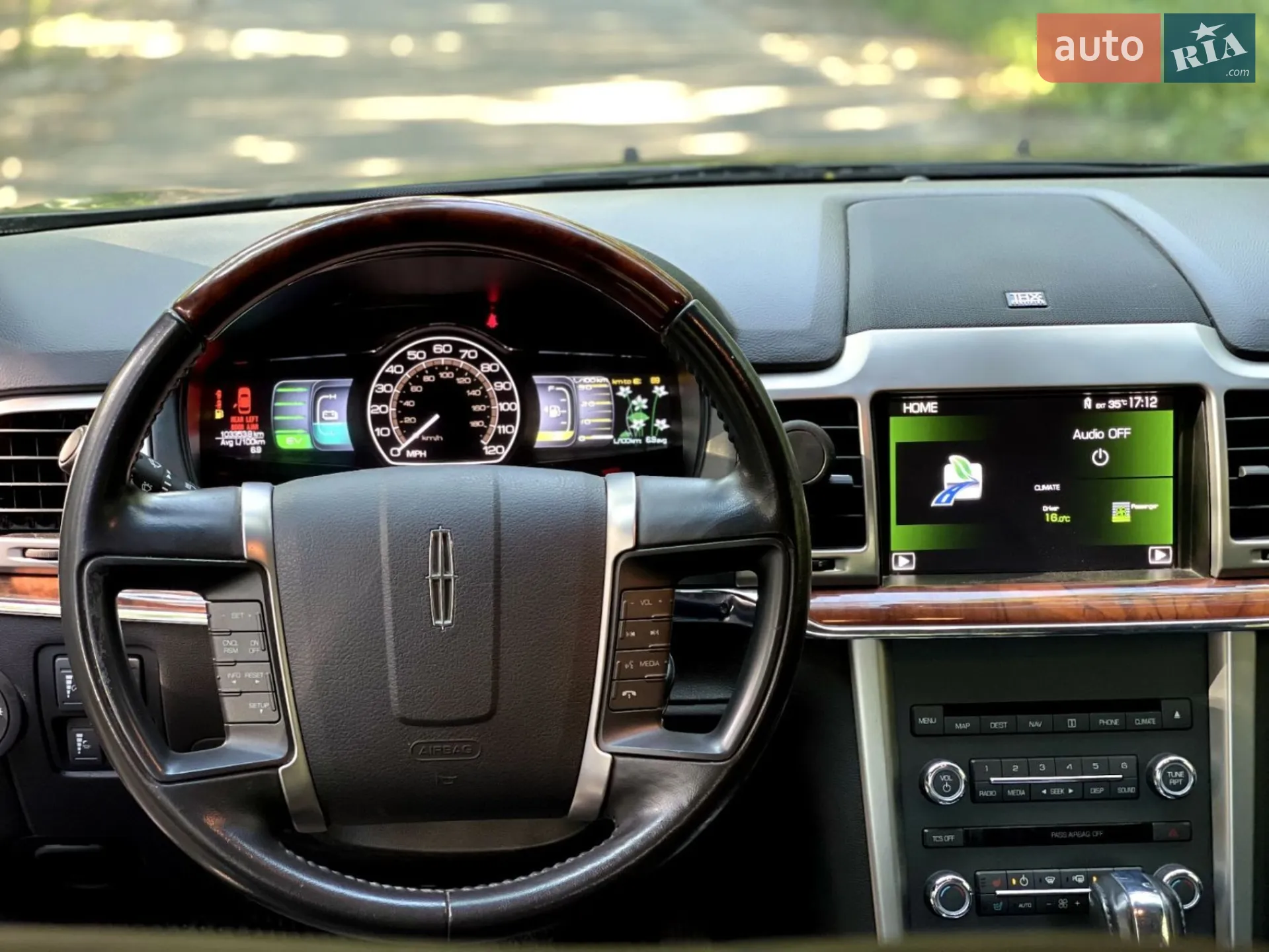 2011 Lincoln MKZ - мініатюра 12