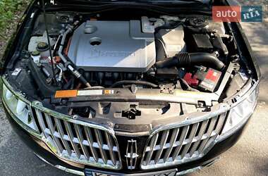 Седан Lincoln MKZ 2011 в 