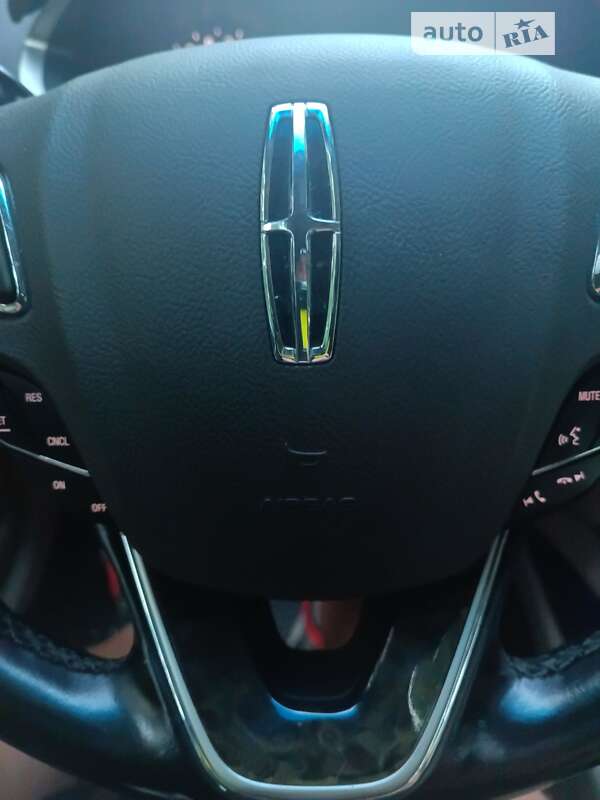 Седан Lincoln MKZ 2014 в Сумах