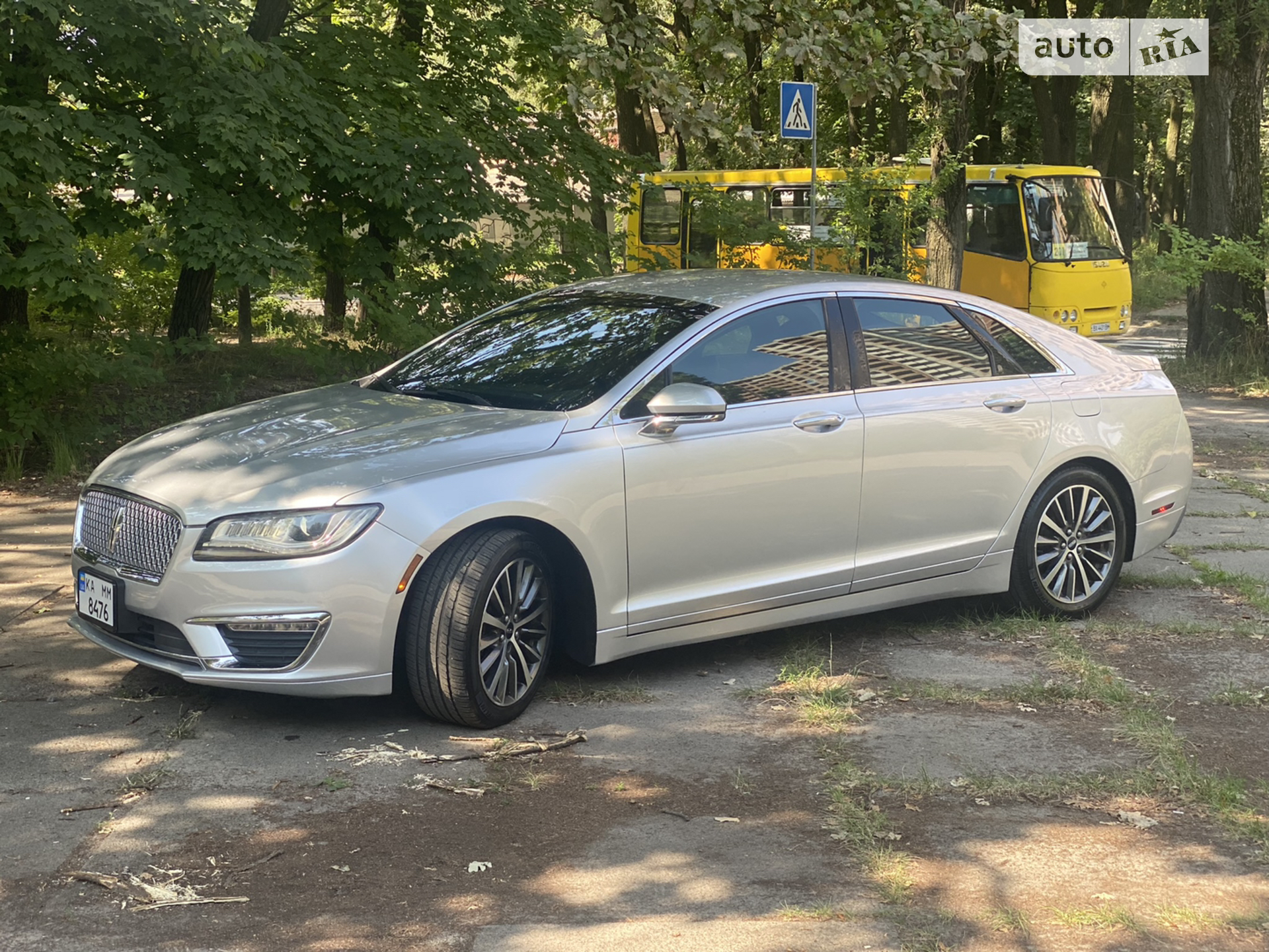 2017 Lincoln MKZ - мініатюра 19