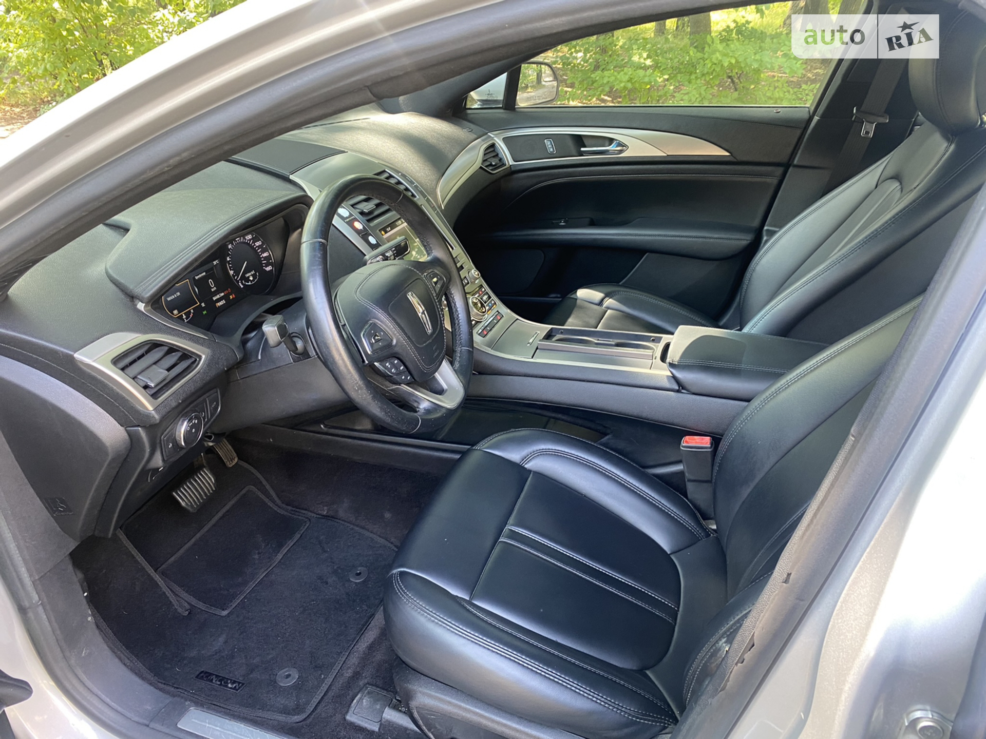2017 Lincoln MKZ - мініатюра 24