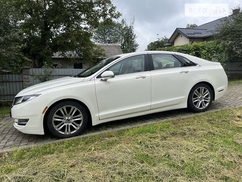 Седан Lincoln MKZ 2013 в Львове