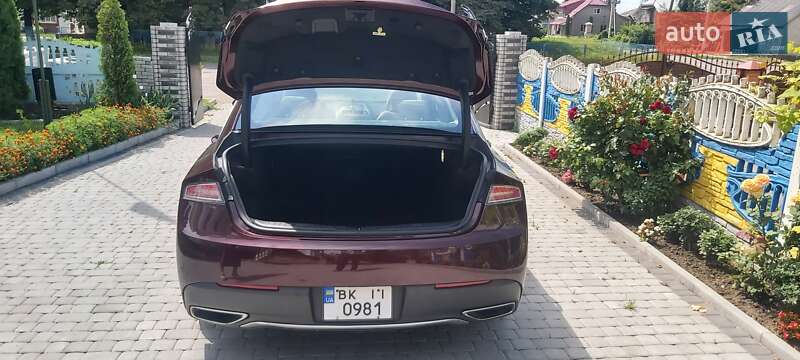 Седан Lincoln MKZ 2016 в Дубно