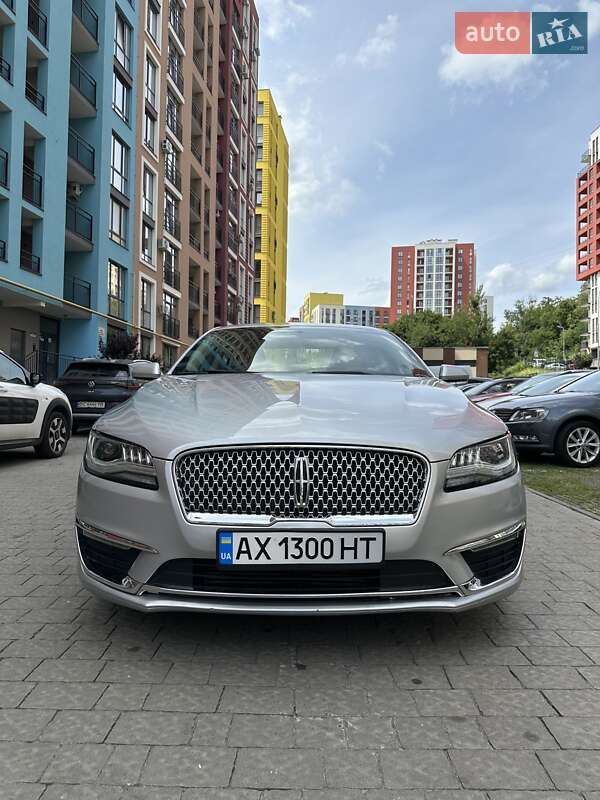 Седан Lincoln MKZ 2017 в 