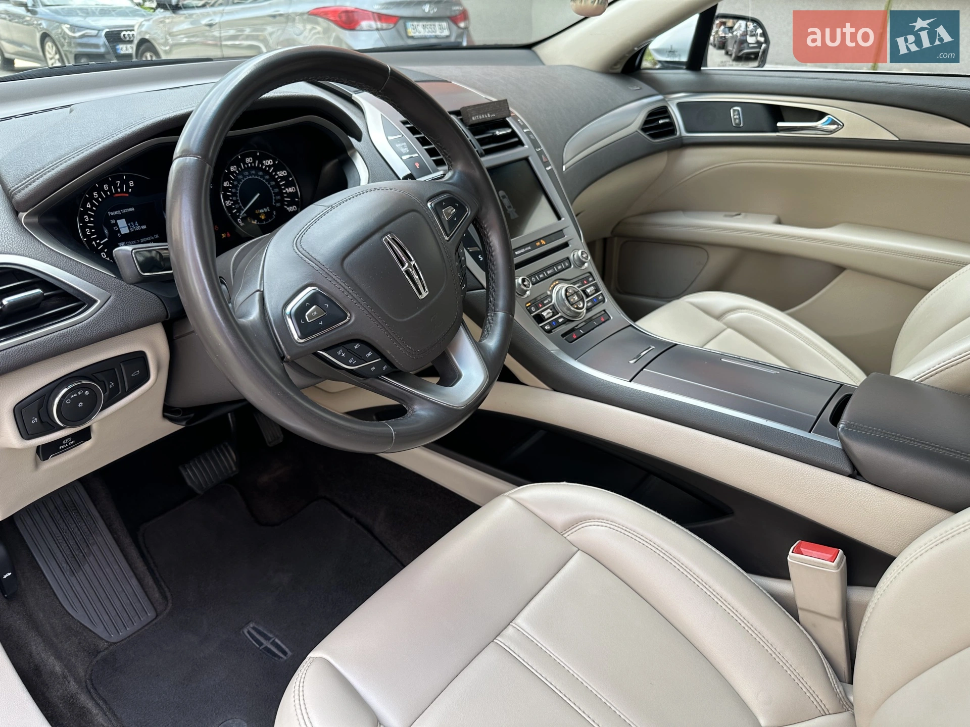 2017 Lincoln MKZ - мініатюра 12