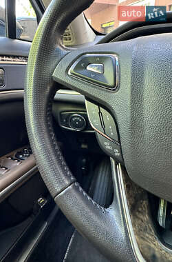 Седан Lincoln MKZ 2014 в 