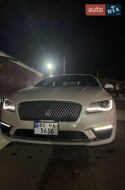 Седан Lincoln MKZ 2017 в Львові