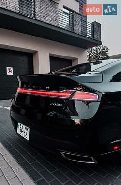 Седан Lincoln MKZ 2014 в 
