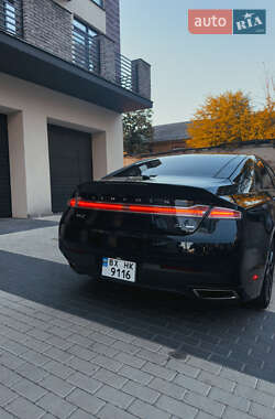 Седан Lincoln MKZ 2014 в 