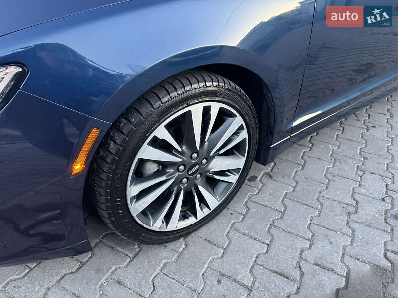 Седан Lincoln MKZ 2016 в Киеве