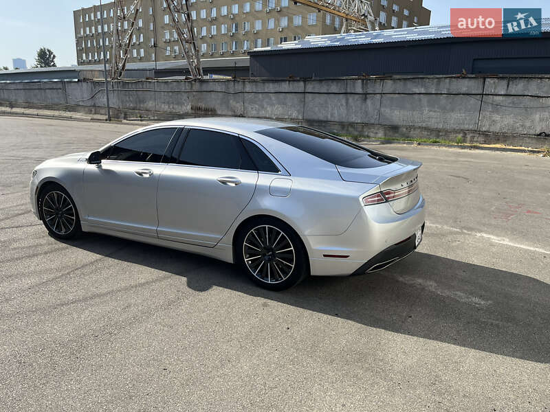 Седан Lincoln MKZ 2016 в Киеве
