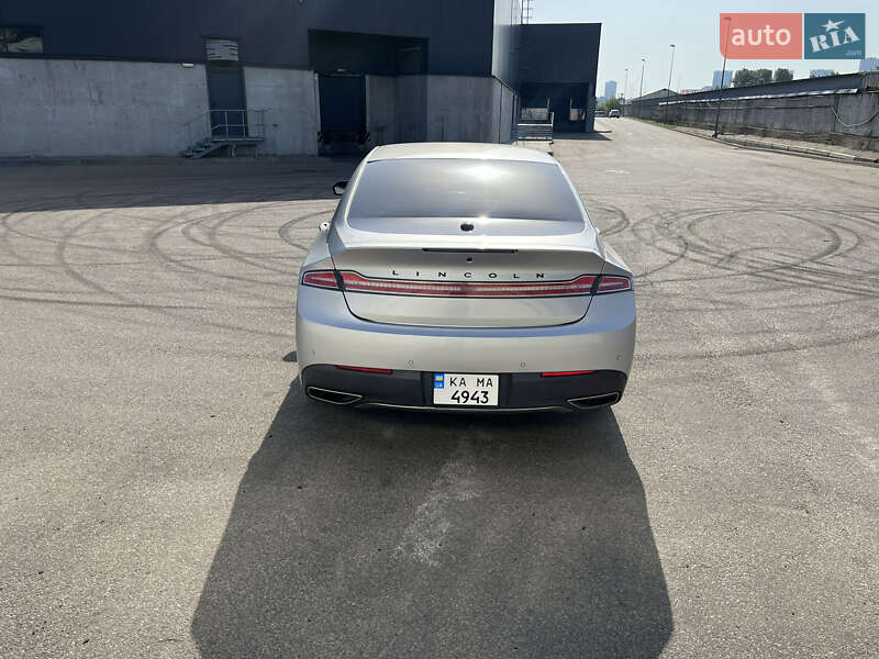 Седан Lincoln MKZ 2016 в Киеве