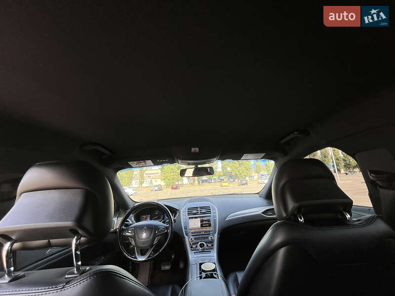 Седан Lincoln MKZ 2016 в Киеве