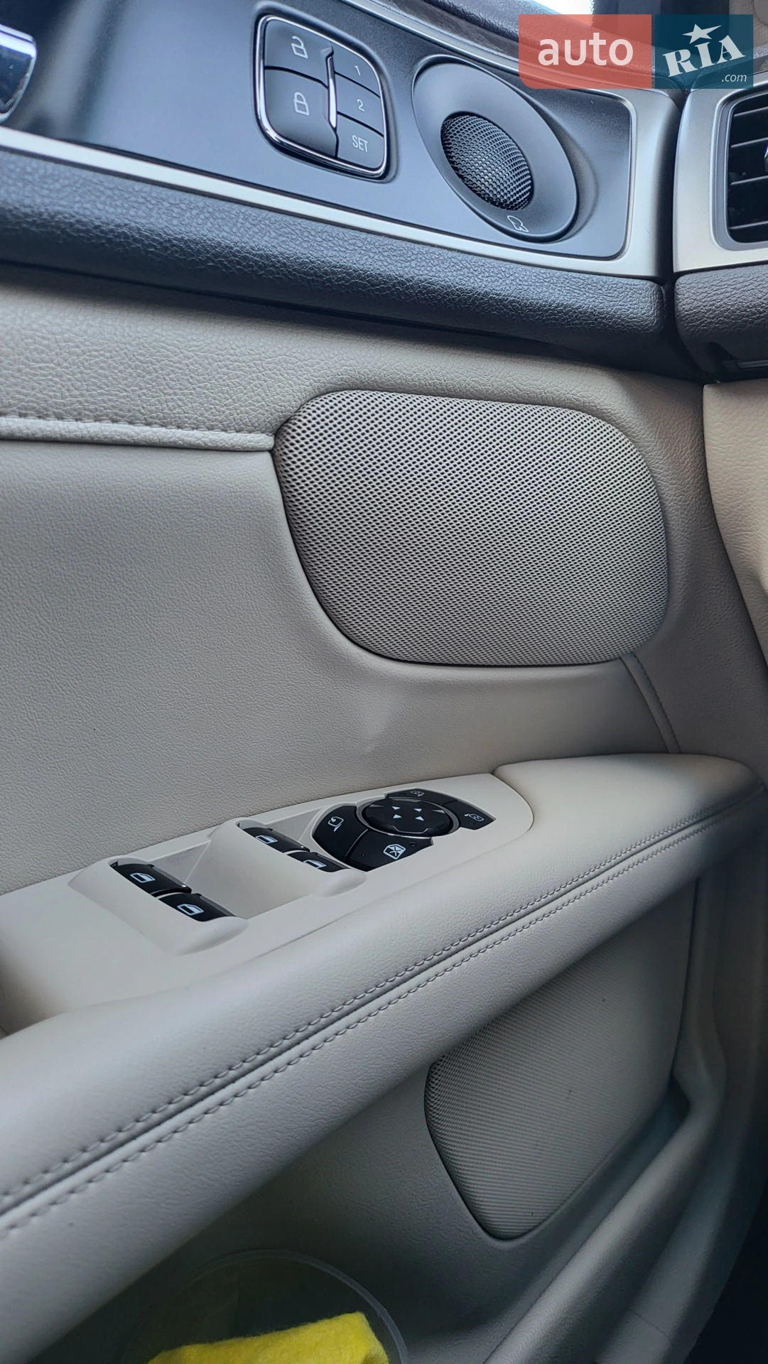 2019 Lincoln MKZ - мініатюра 16