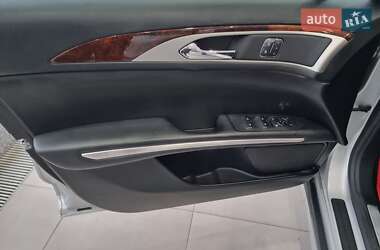 Седан Lincoln MKZ 2015 в 