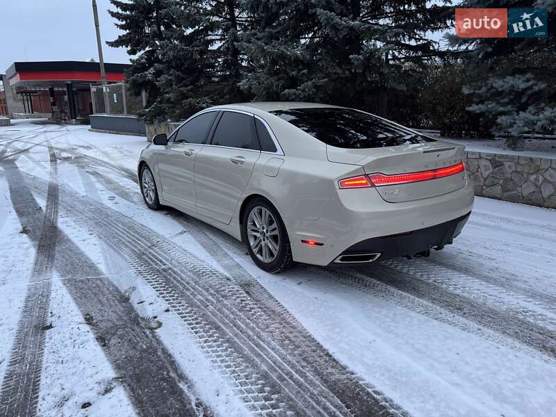 Седан Lincoln MKZ 2015 в Києві