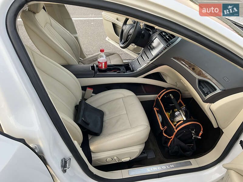 Седан Lincoln MKZ 2012 в Киеве