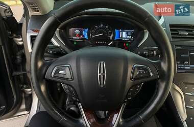 Седан Lincoln MKZ 2015 в Миколаєві