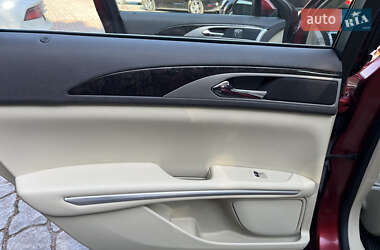Седан Lincoln MKZ 2013 в 