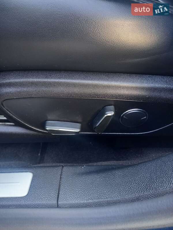 Седан Lincoln MKZ 2017 в Чернівцях