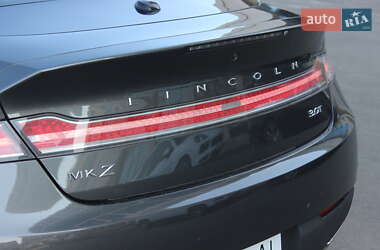 Седан Lincoln MKZ 2016 в 
