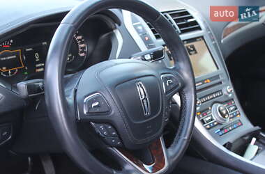 Седан Lincoln MKZ 2016 в 