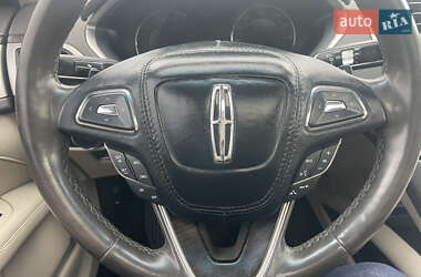 Седан Lincoln MKZ 2017 в 
